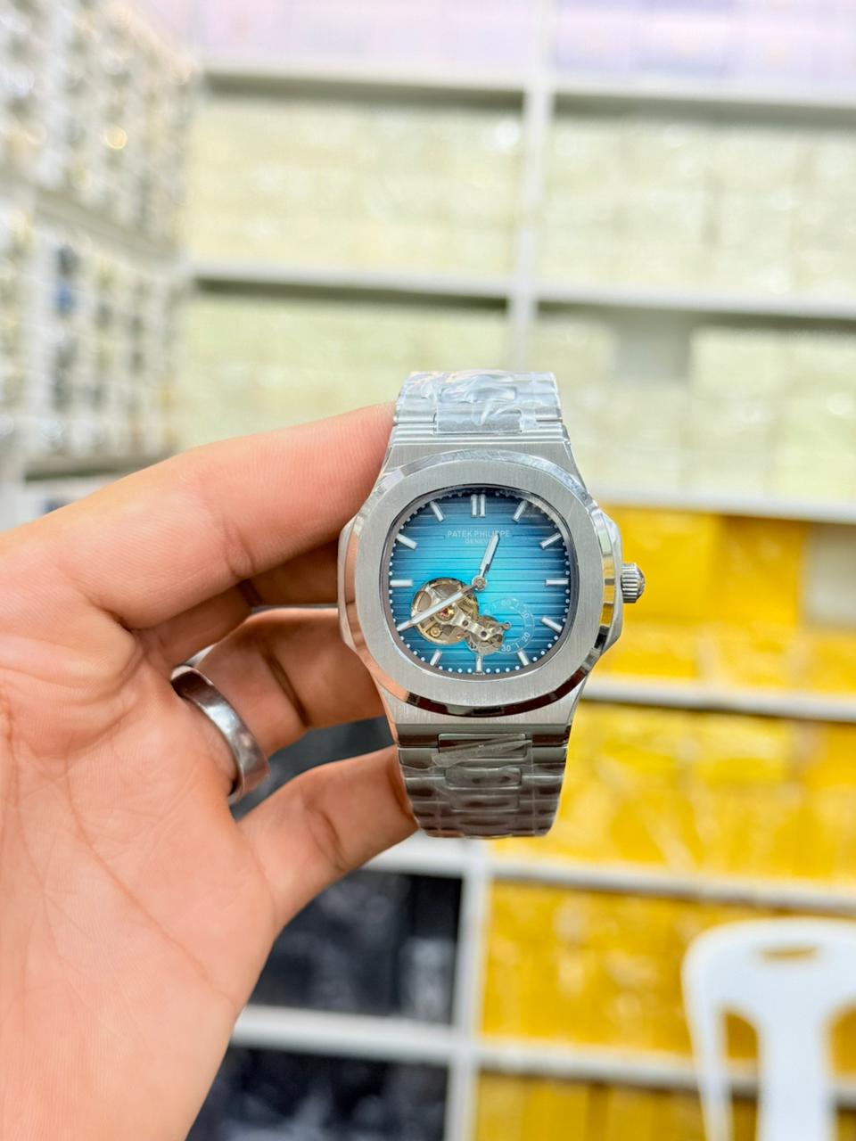 Watch Patek Philippe Nautilus - Image 14