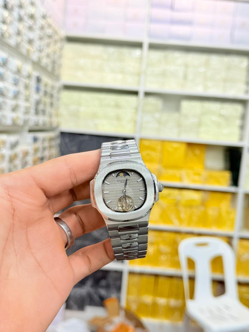 Watch Patek Philippe Nautilus - Image 16